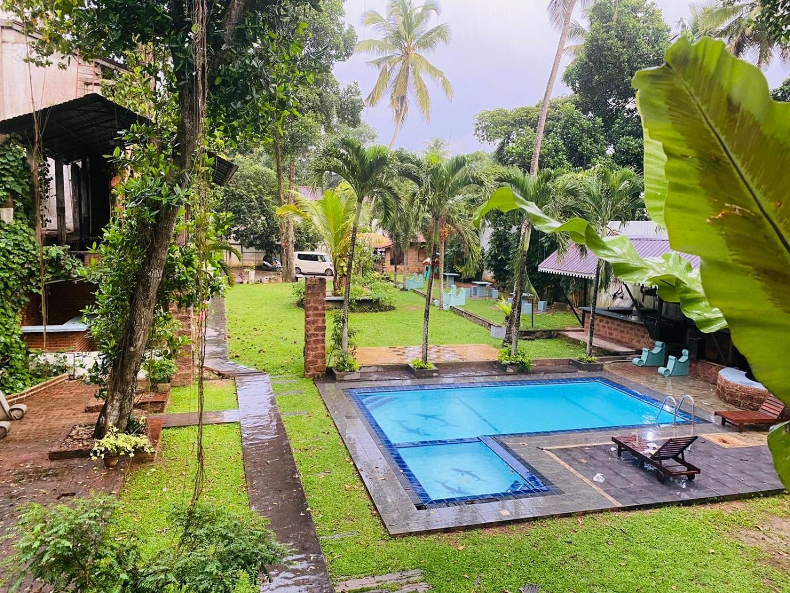 The Shade Brothers Hotel Katunayaka Buitenkant foto